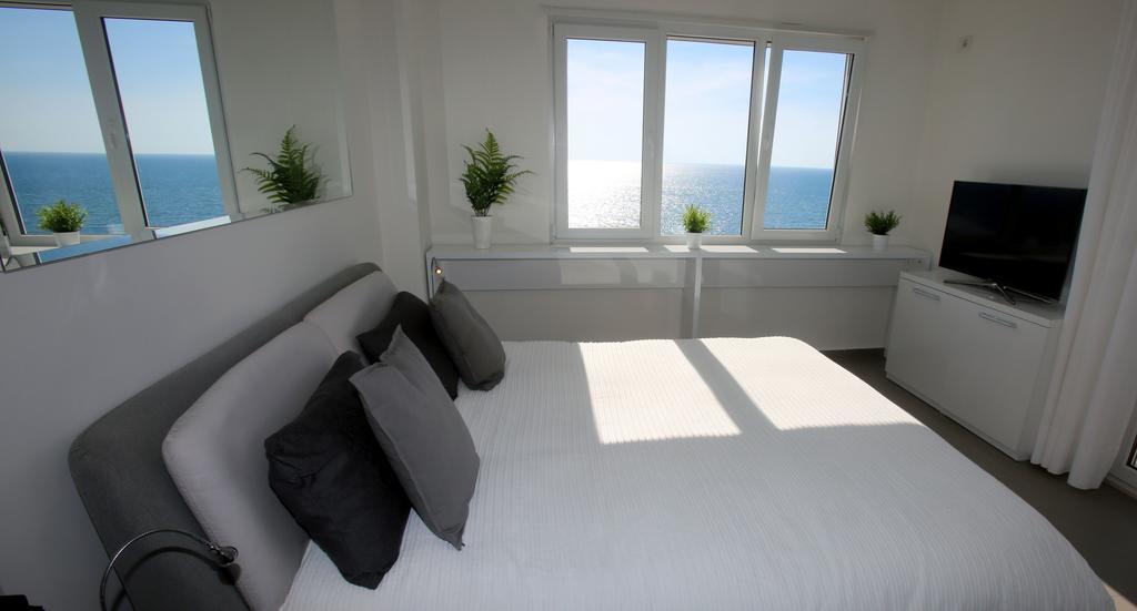 White Residence Luxury Apartments Sarandë Quarto foto